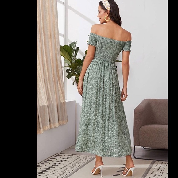 NWOT❣️BOHO FLORAL PRINT DRESS 😍 - Picture 3 of 7